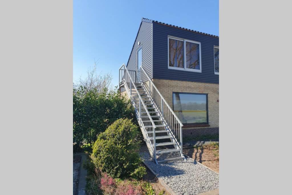 Vrijstaand / Landelijk Appartement Met Uitzicht! De Wijk エクステリア 写真
